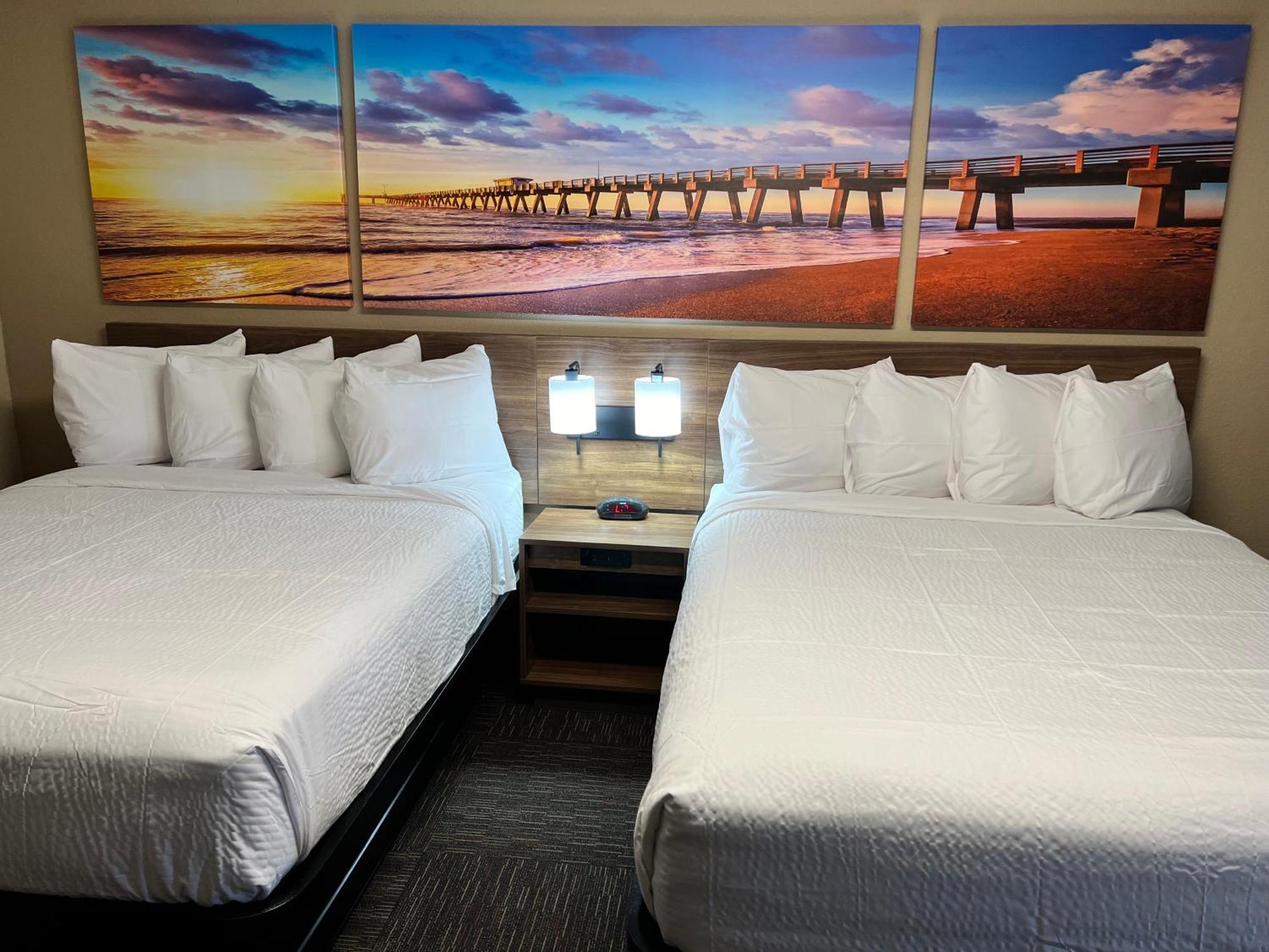 Days Inn By Wyndham Monroe Nc Экстерьер фото